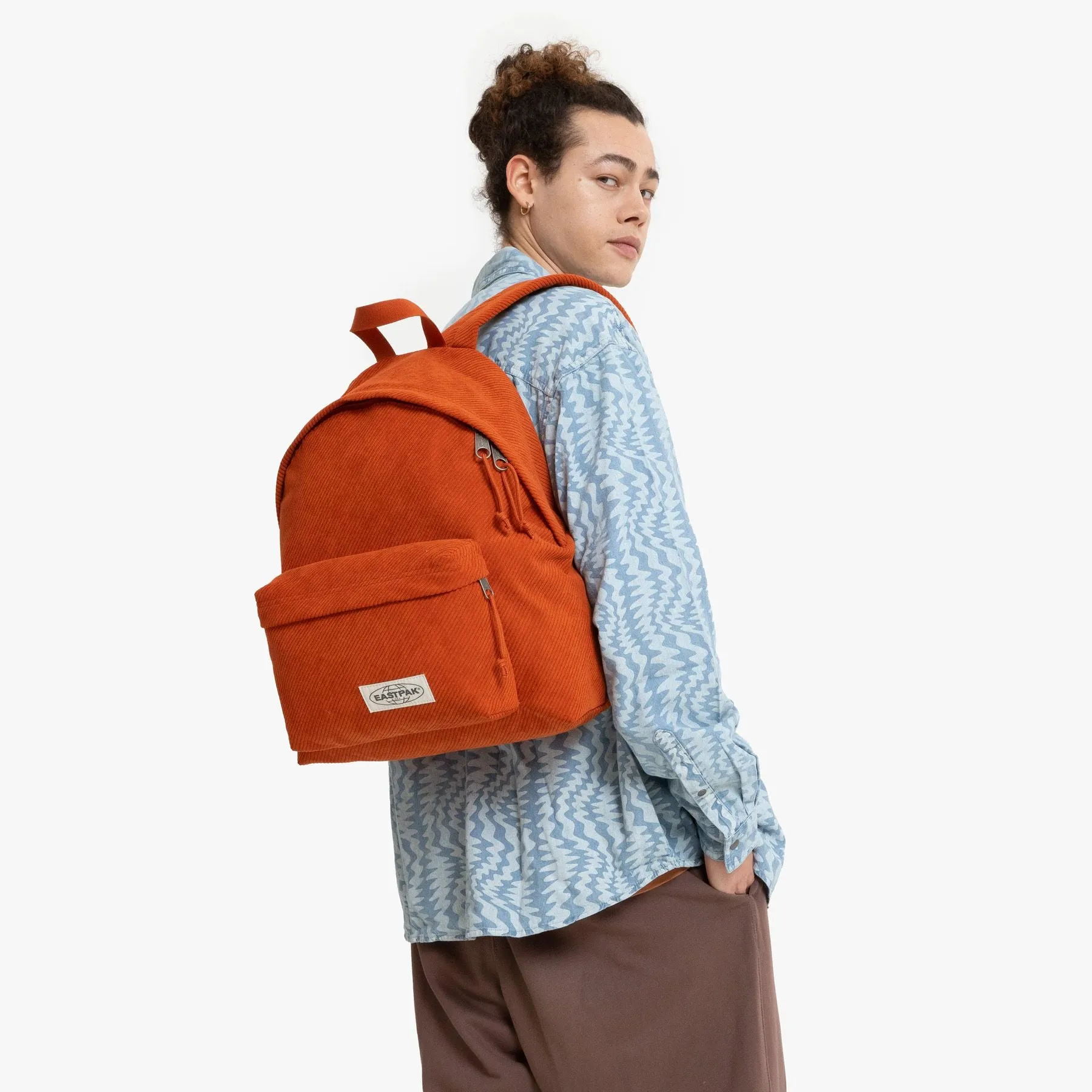 EASTPAK Padded Pak'R Cords Angled Rust (Velours)