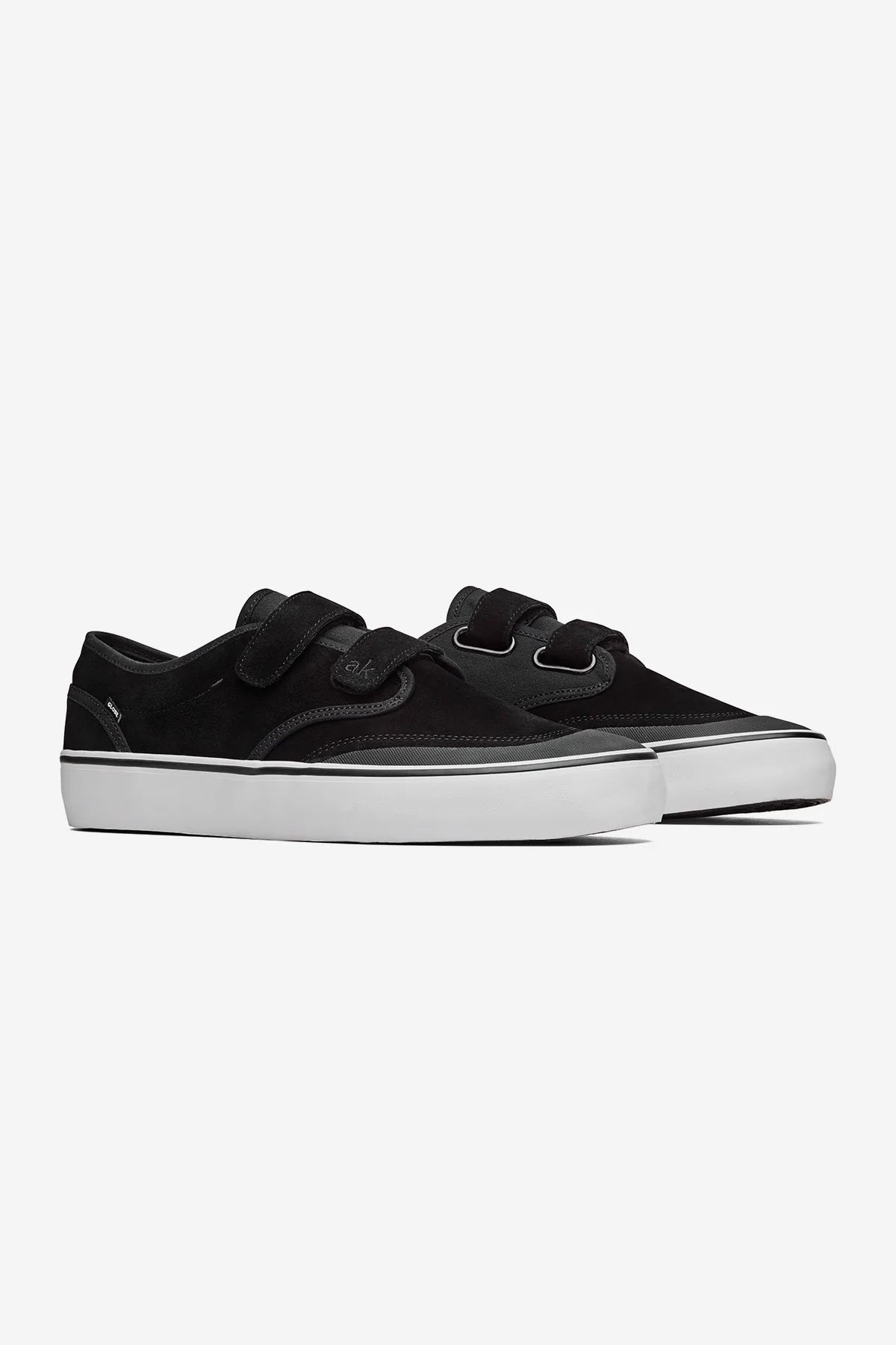 GLOBE CHAUSSURES MOTLEY II STRAP BLACK/WHITE