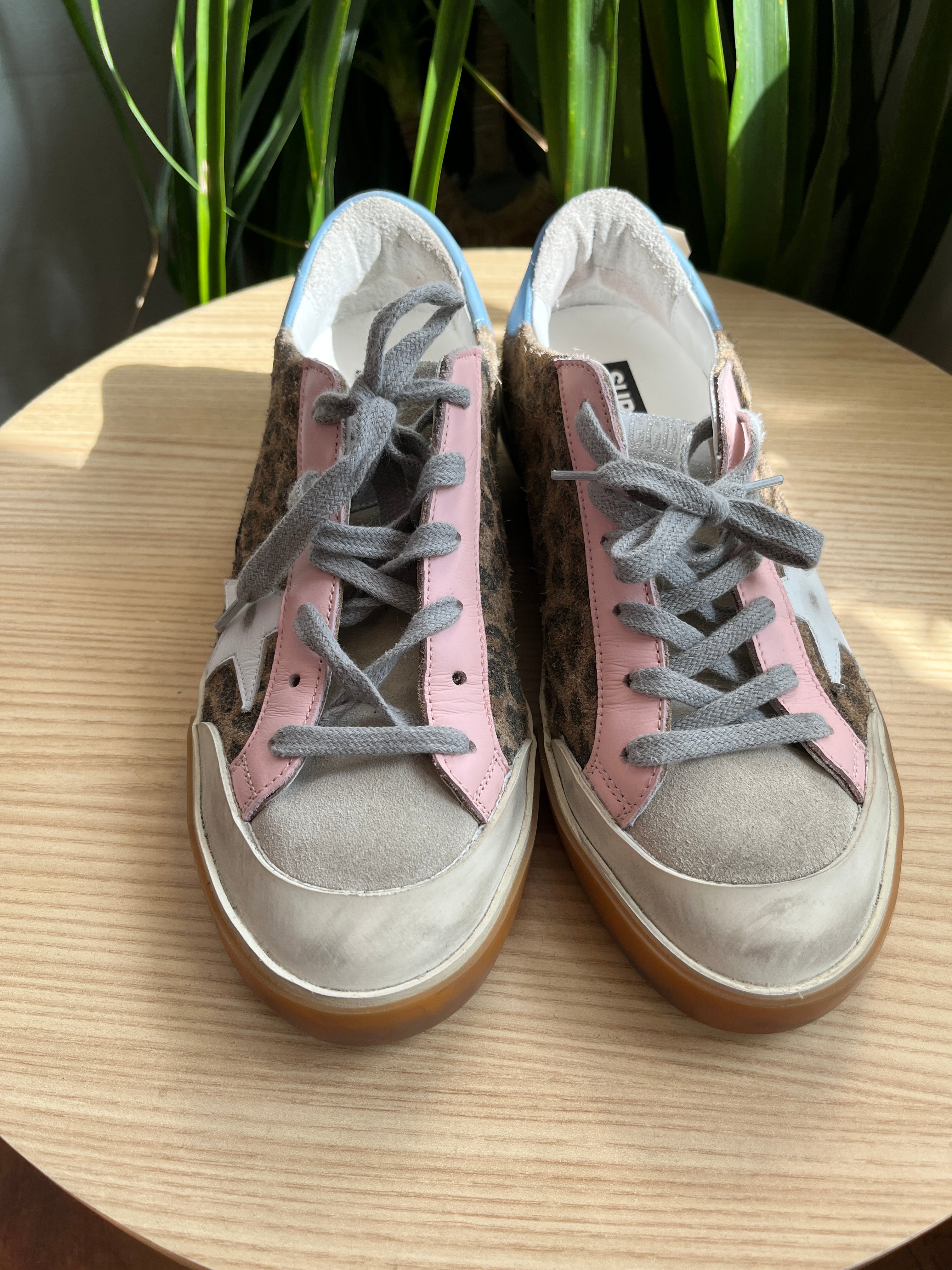 Golden Goose Size 9 Sneakers