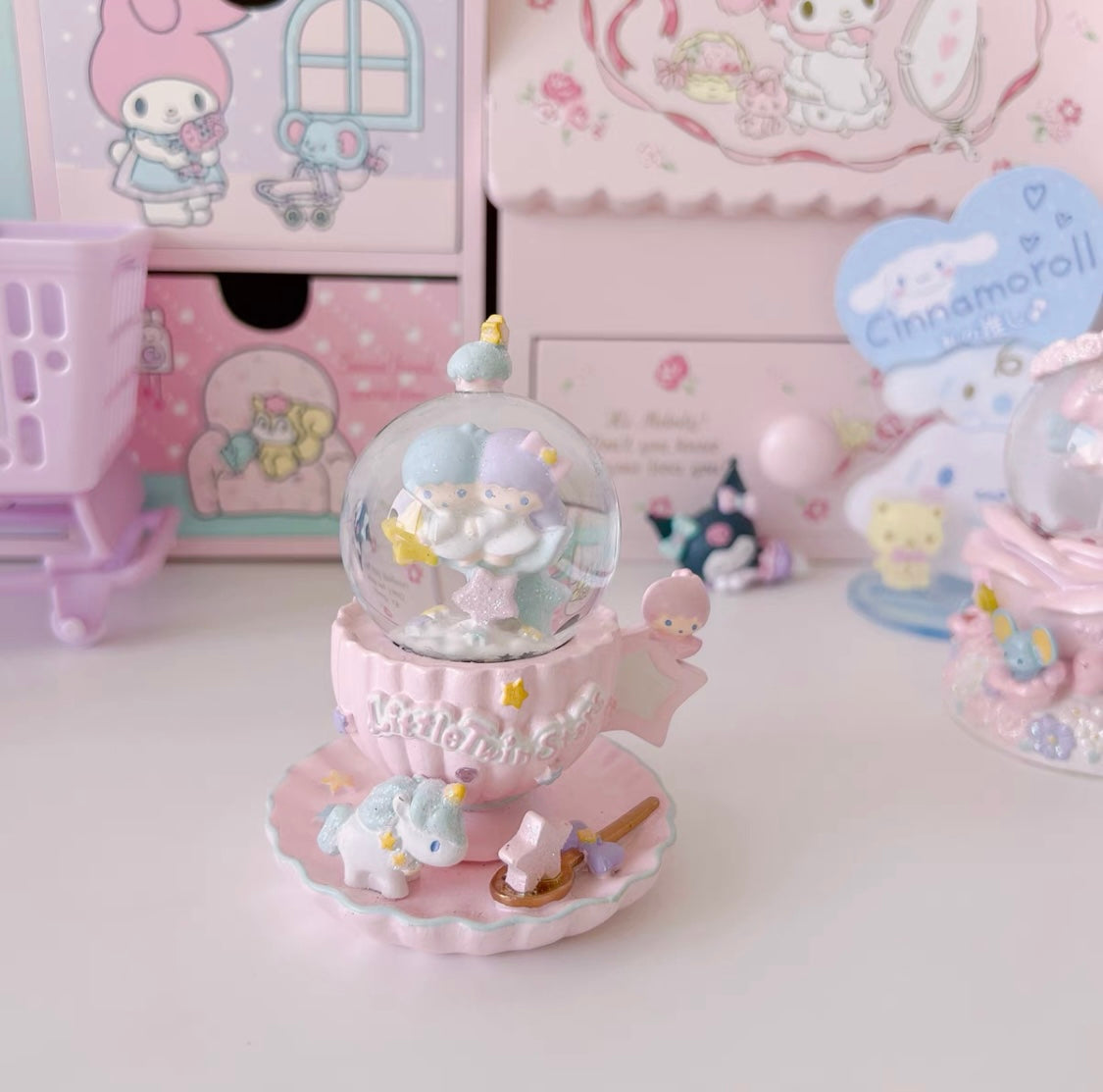 my melody snow globe